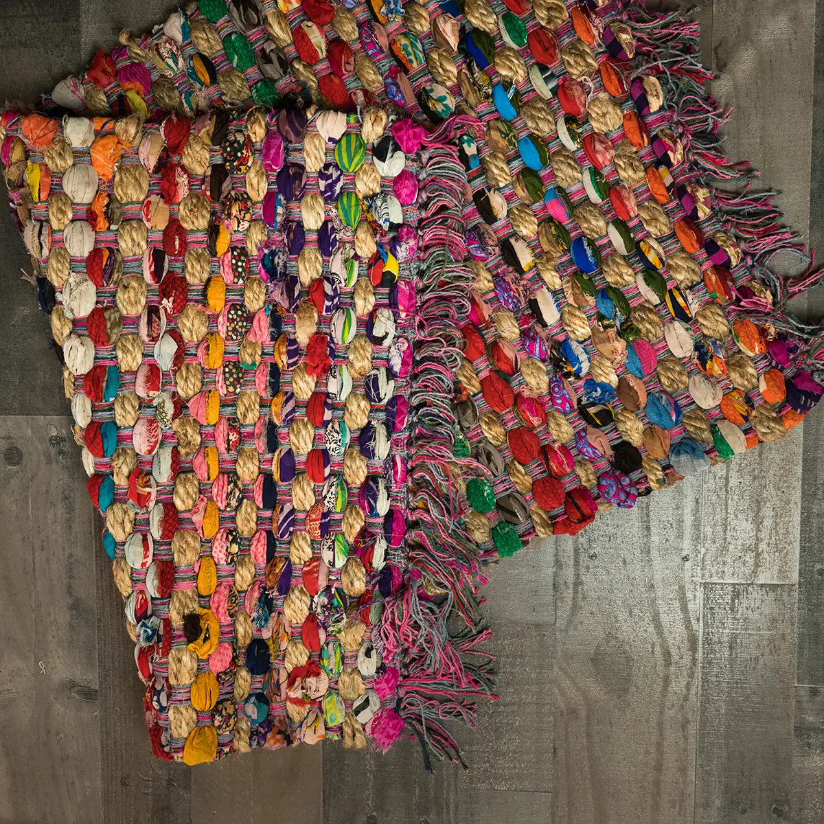 India Handicrafts Colorful Jute Rug with Fringe