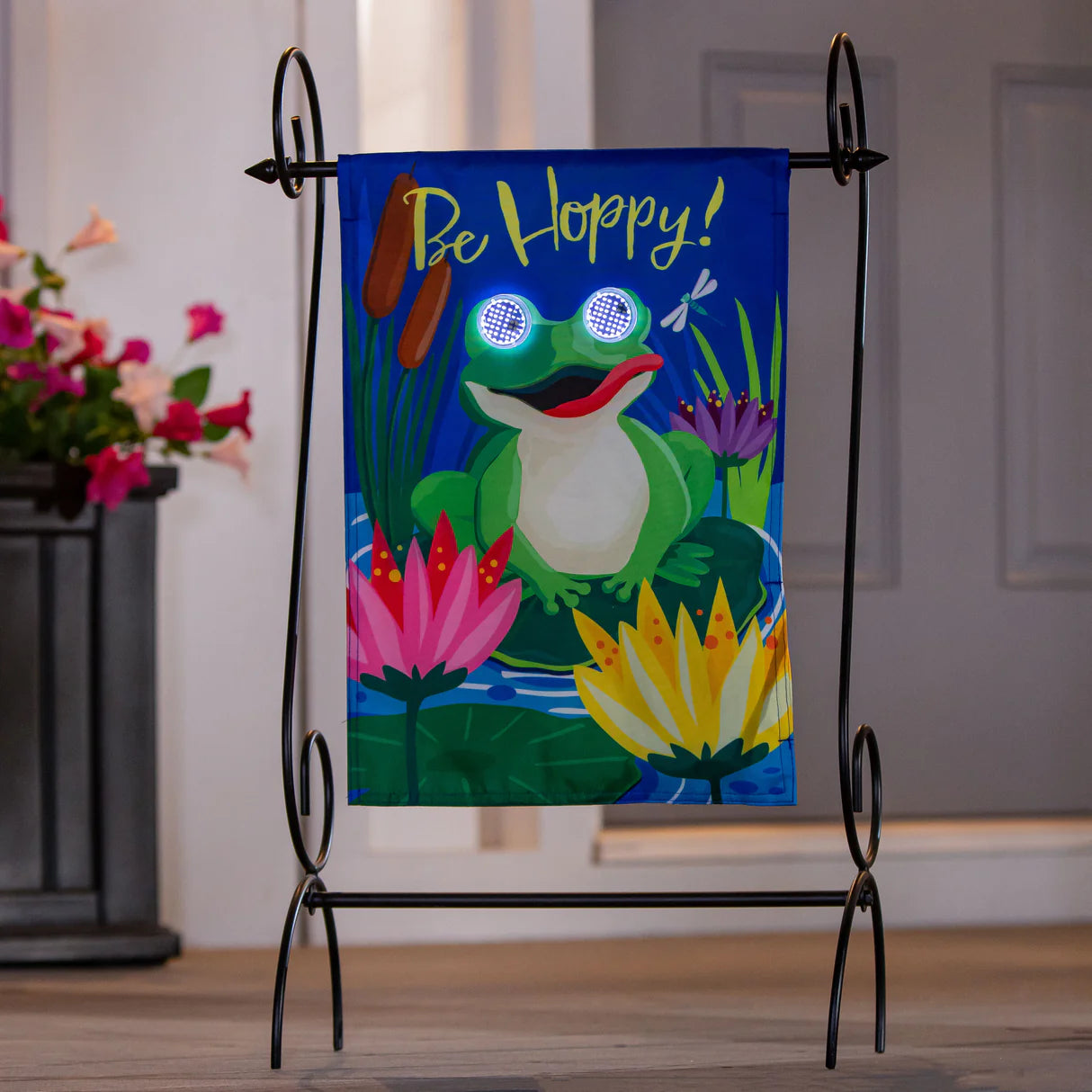 Evergreen Winky Blinky Be Hoppy Applique Lighted Garden Flag