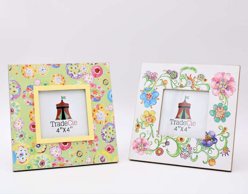 Trade Cie The Glory Bee Wood 4x4 Opening Picture Frame