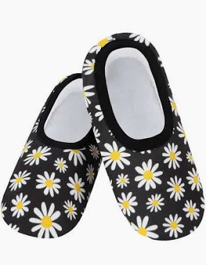Snoozies Skinnies Slippers Black & White Daisy