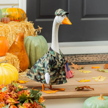 Evergreen Porch Goose Camo Outfit