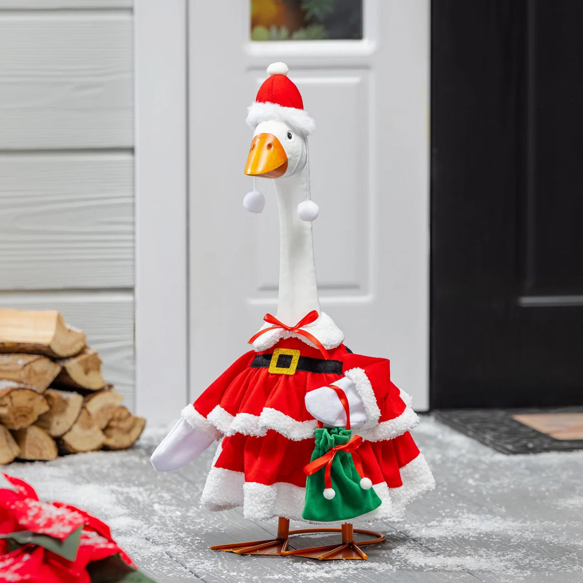 Evergreen Porch Goose Mrs. Claus