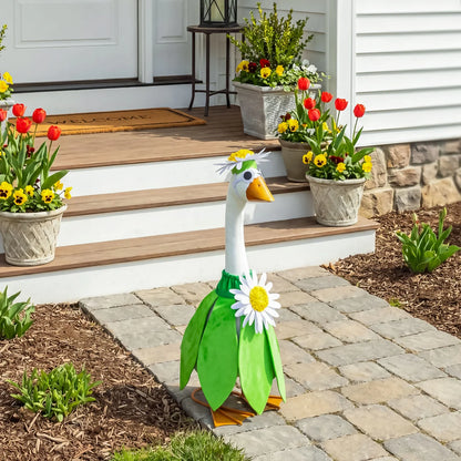 Evergreen Porch Goose Daisy Outfit